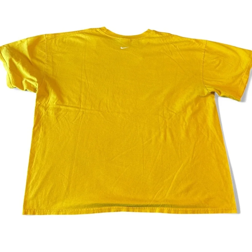 Vintage Y2K Nike Lebron Tee Shirt Adult‎ Size 2XL XXL Yellow Sneaker Logo Boxy